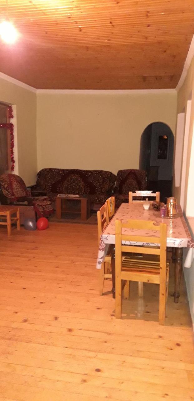 Shaulini Hotell Kashveti Eksteriør bilde